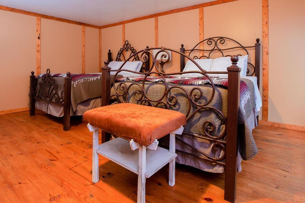 Round Top Hotel 外观 照片
