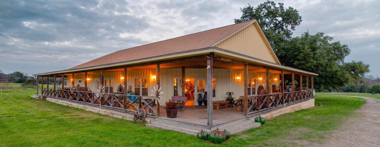 Round Top Hotel 外观 照片
